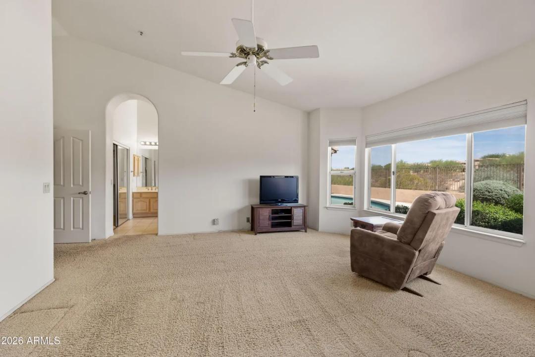 Real Estate Picture 24
