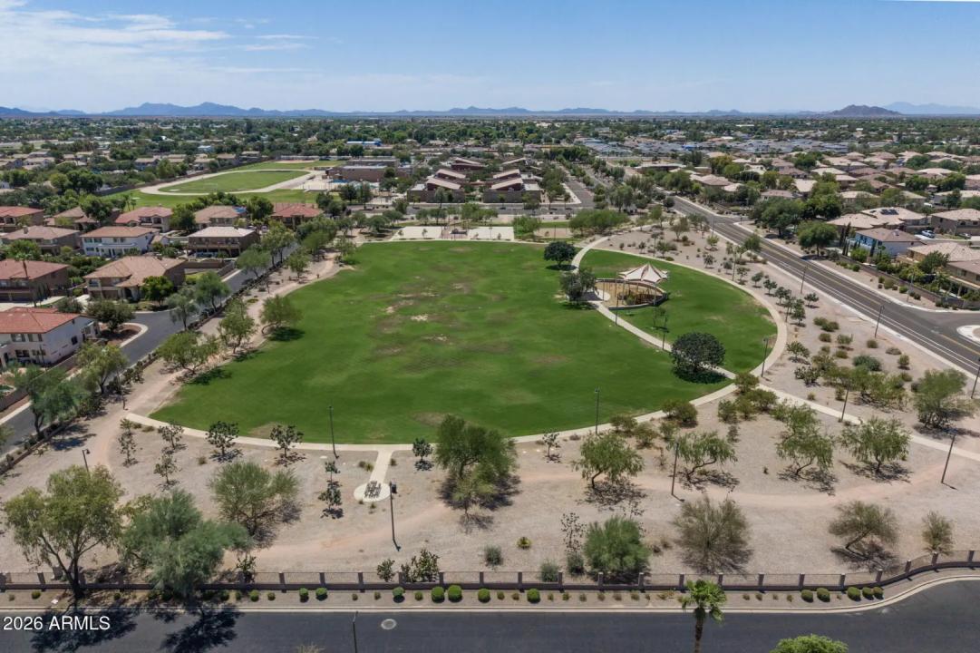 Real Estate Picture 74