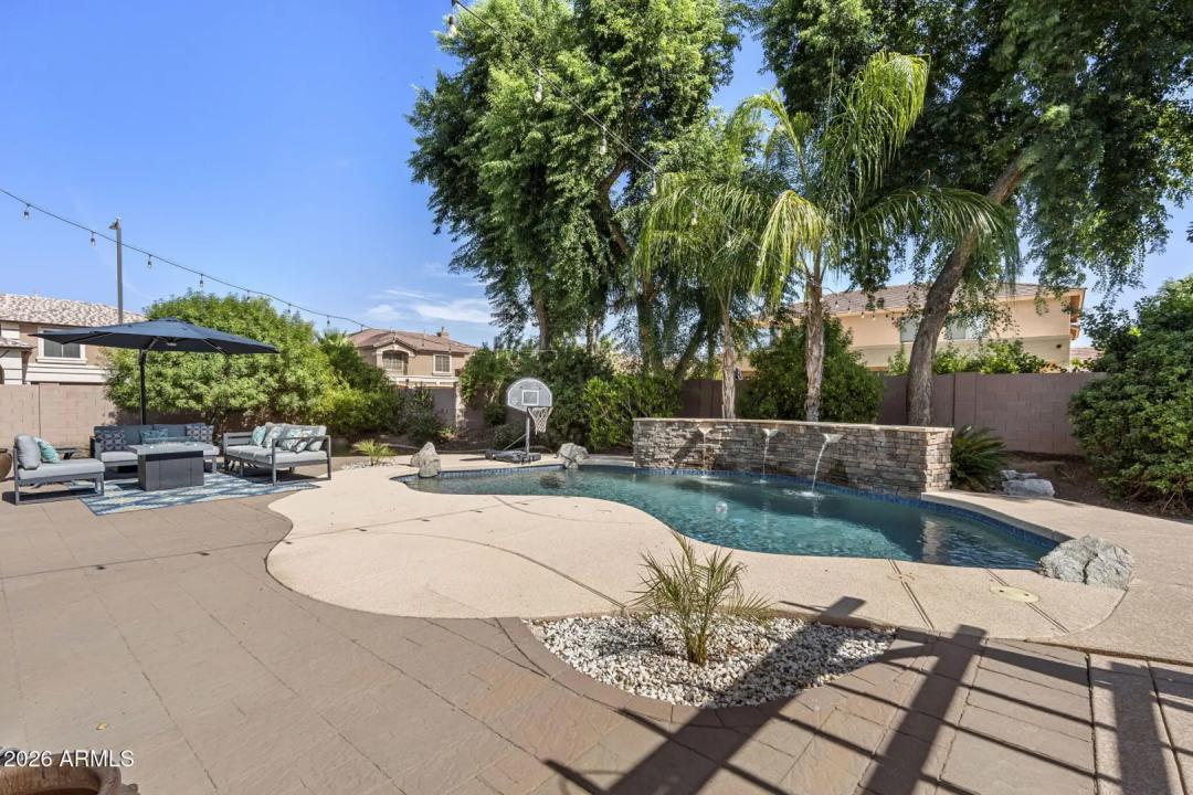 Real Estate Picture 60