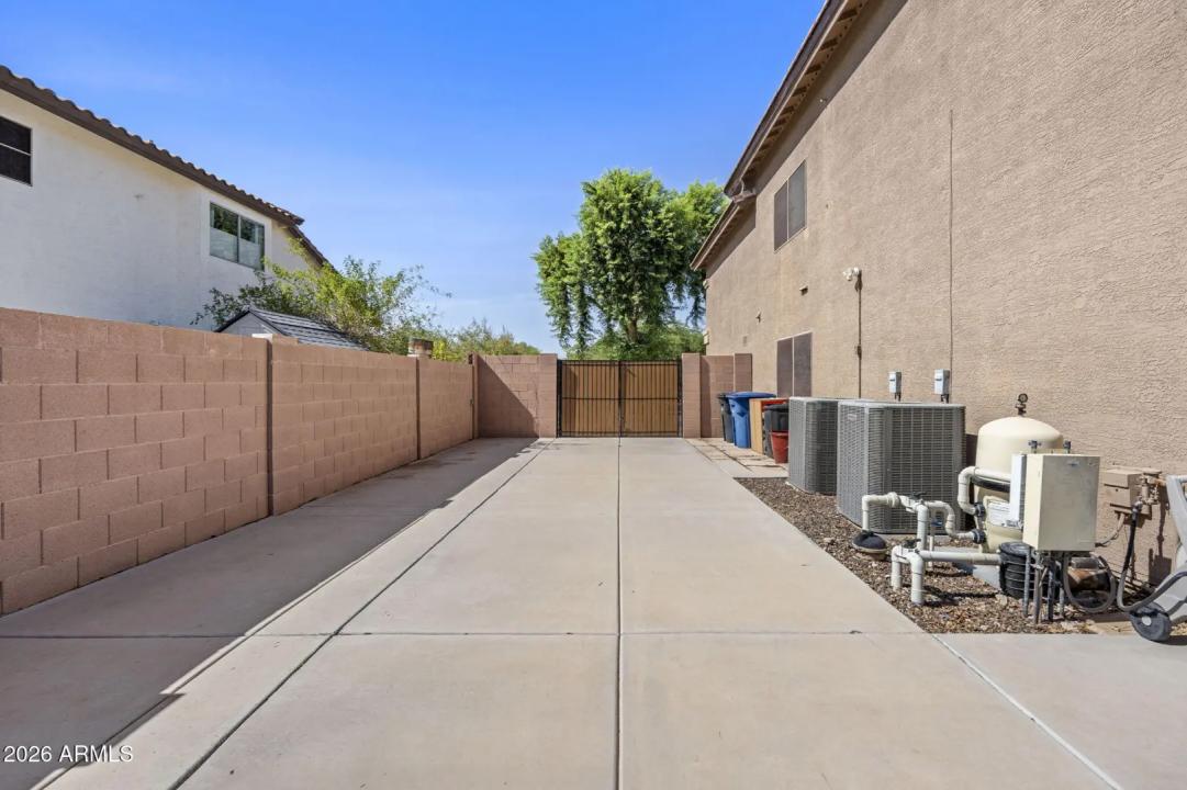 Real Estate Picture 67