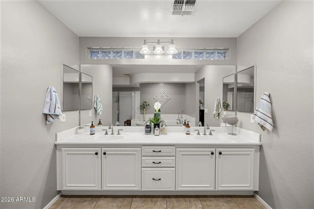 Real Estate Picture 48