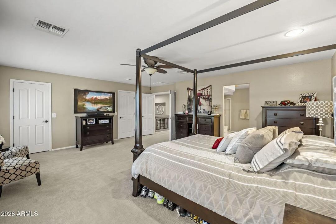 Real Estate Picture 43
