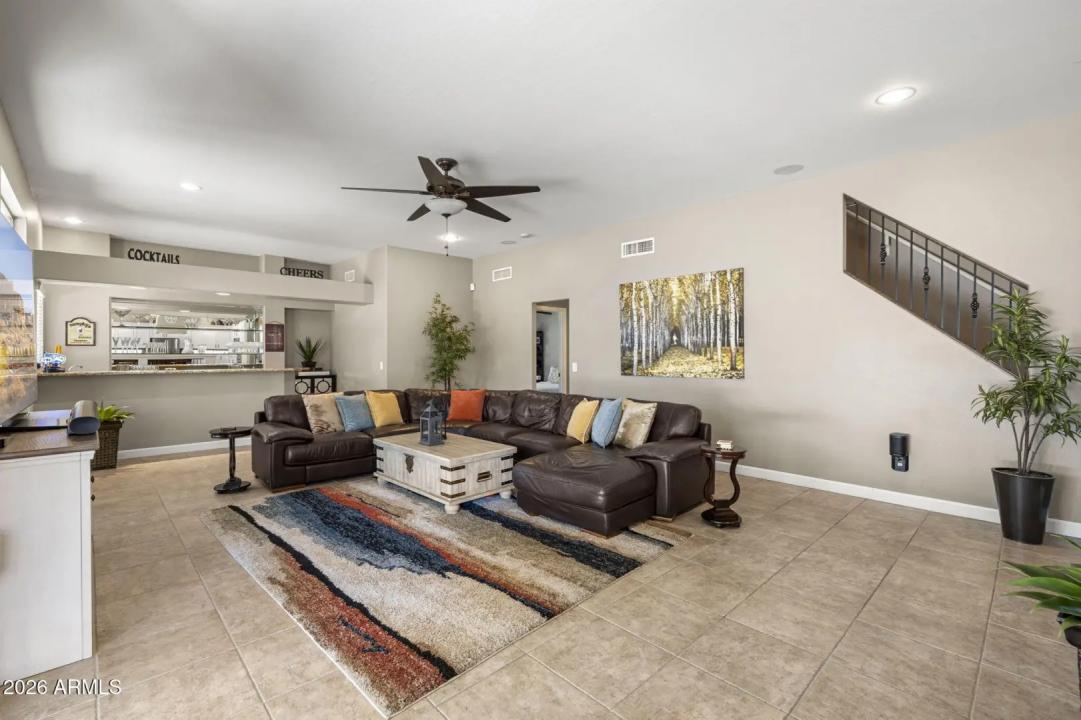 Real Estate Picture 32