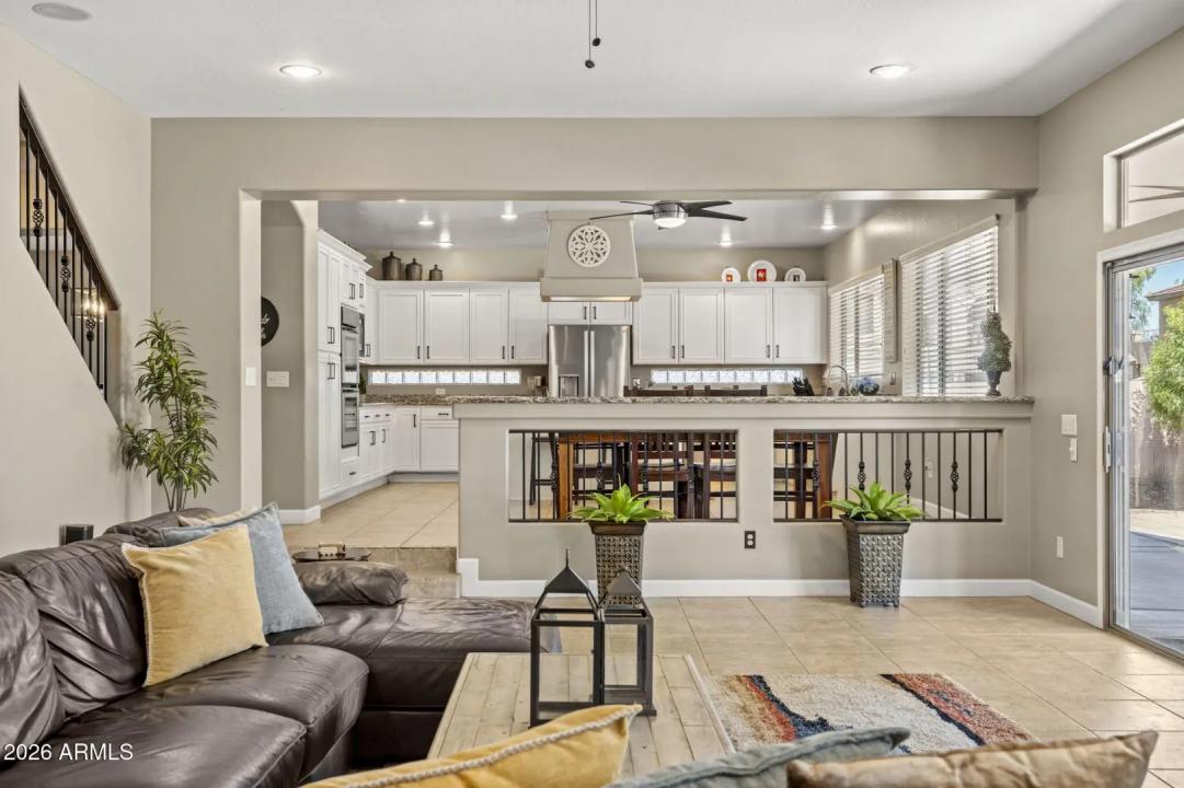 Real Estate Picture 30