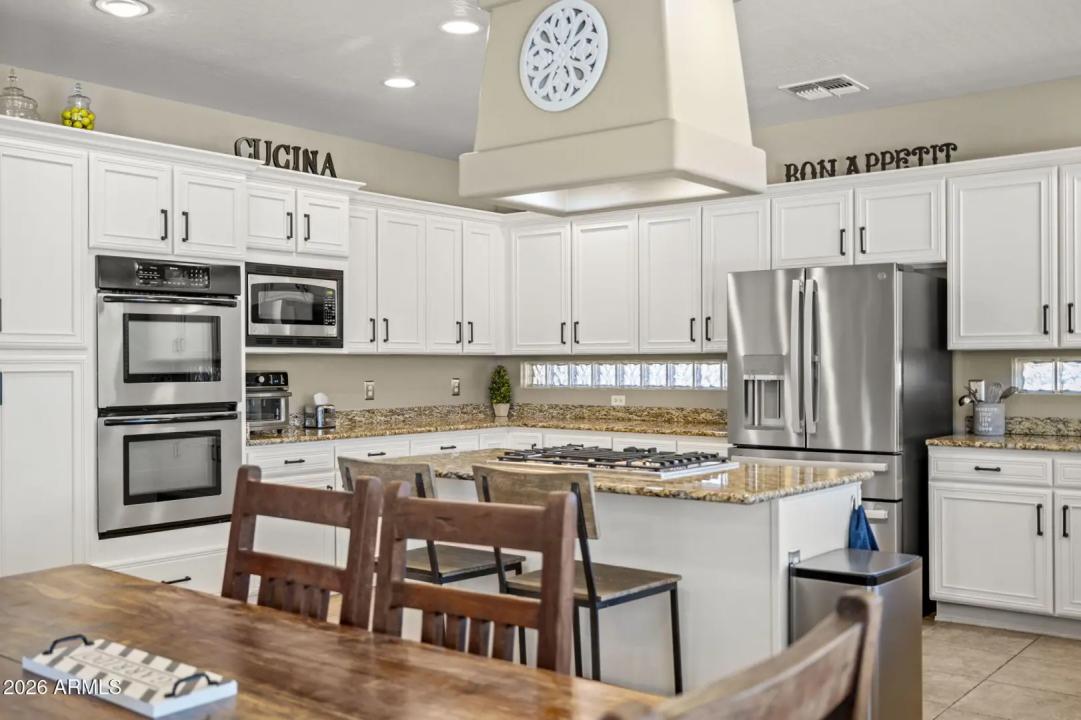 Real Estate Picture 20