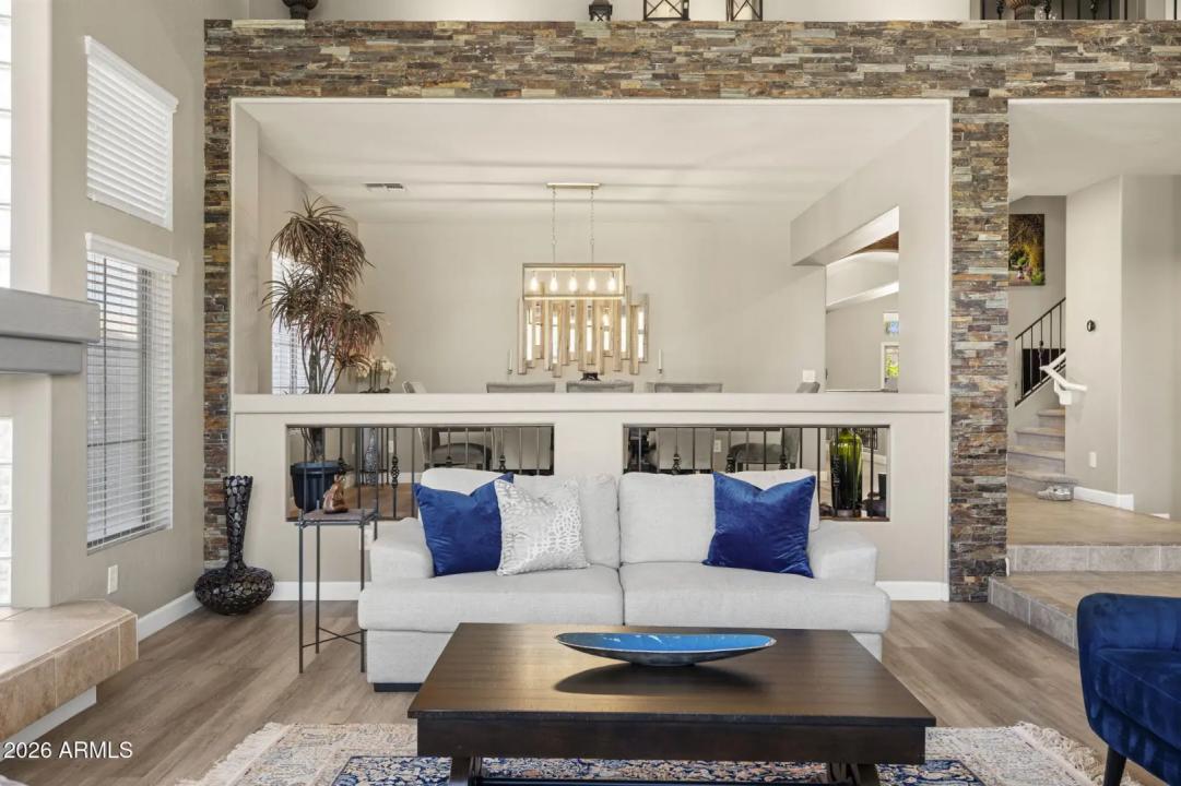 Real Estate Picture 13