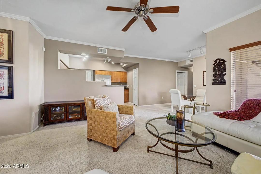 Real Estate Picture 8