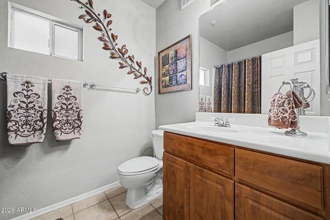 Real Estate Picture 20