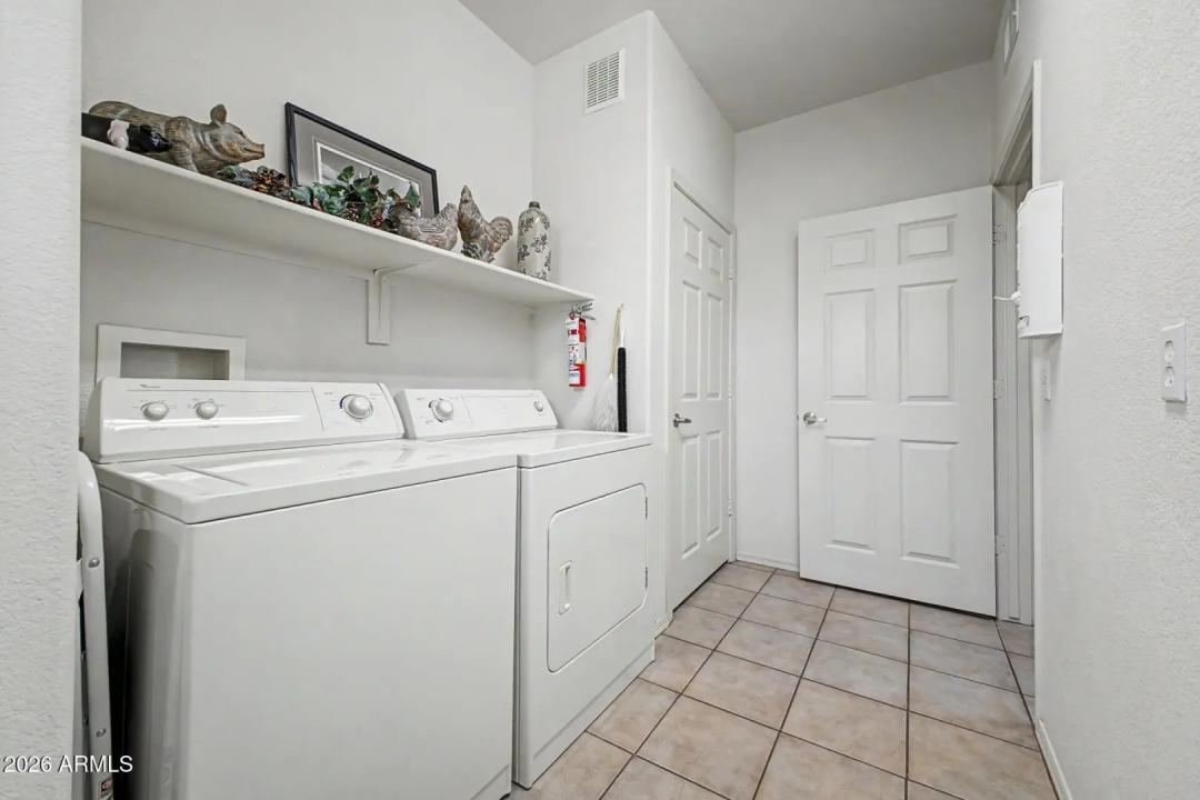 Real Estate Picture 22