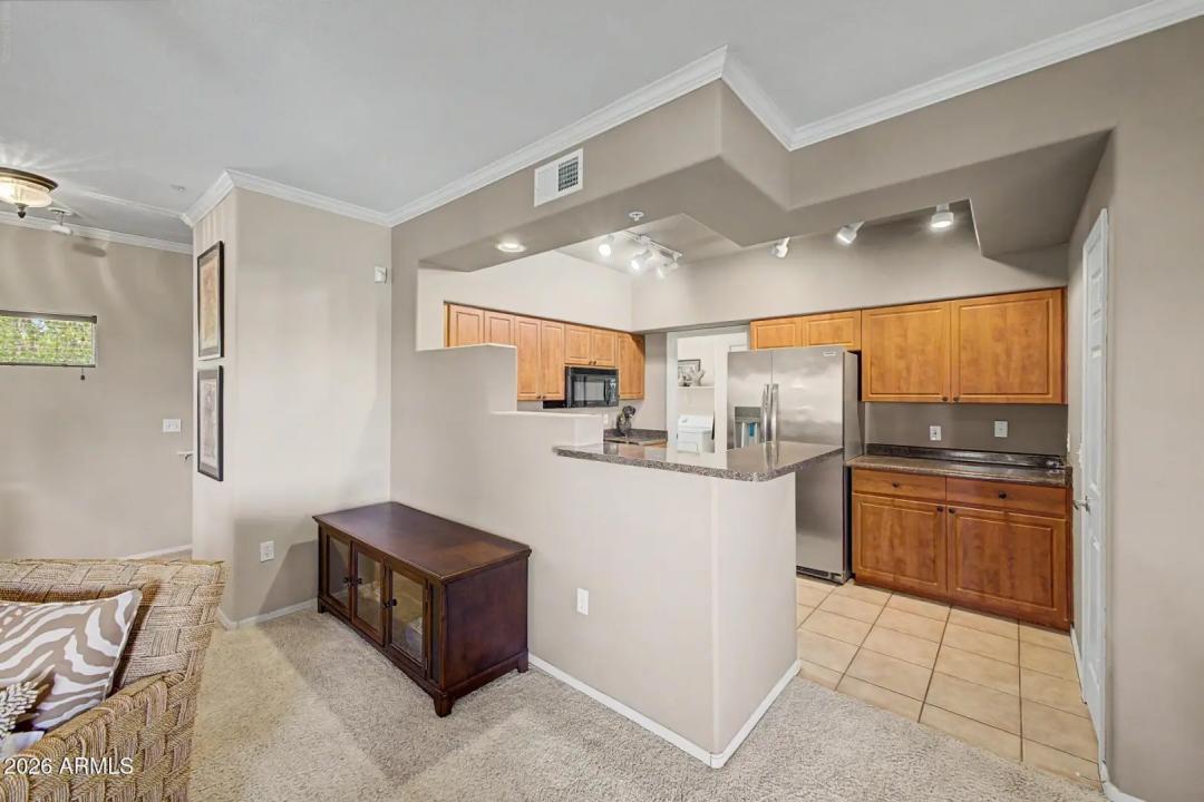 Real Estate Picture 10