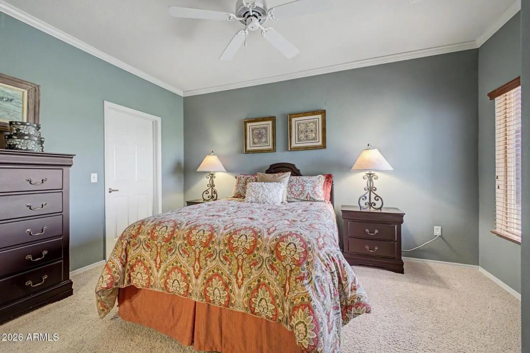 Real Estate Picture 14