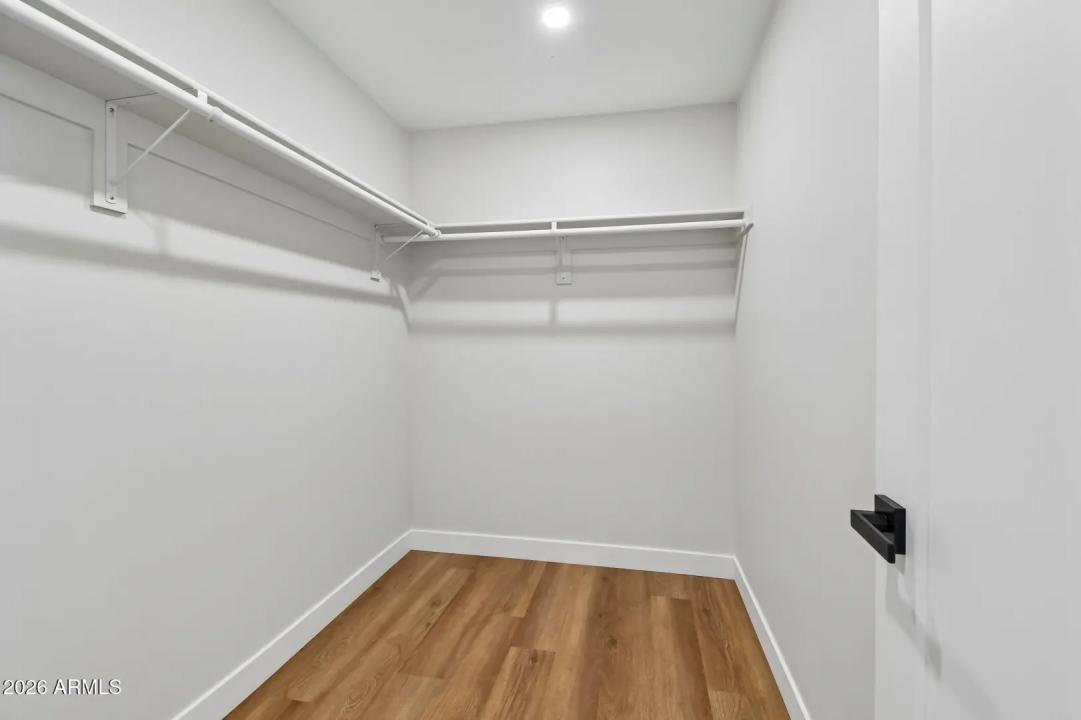 Real Estate Picture 12