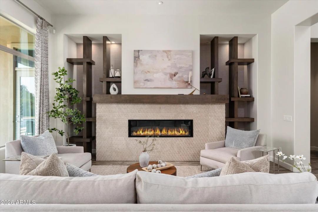 Real Estate Picture 15