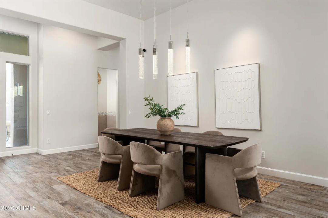 Real Estate Picture 16