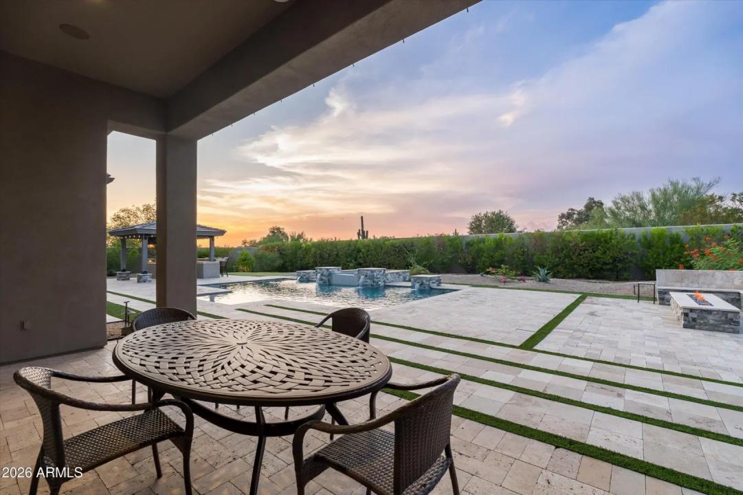 Real Estate Picture 40