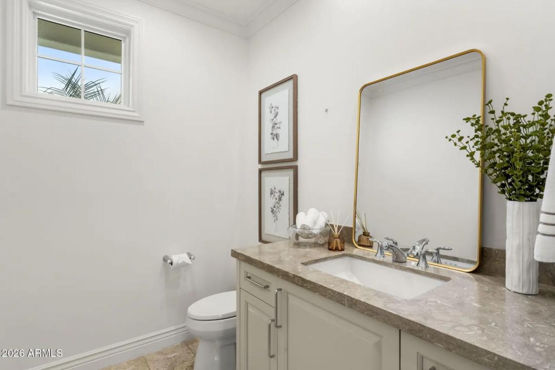Real Estate Picture 22
