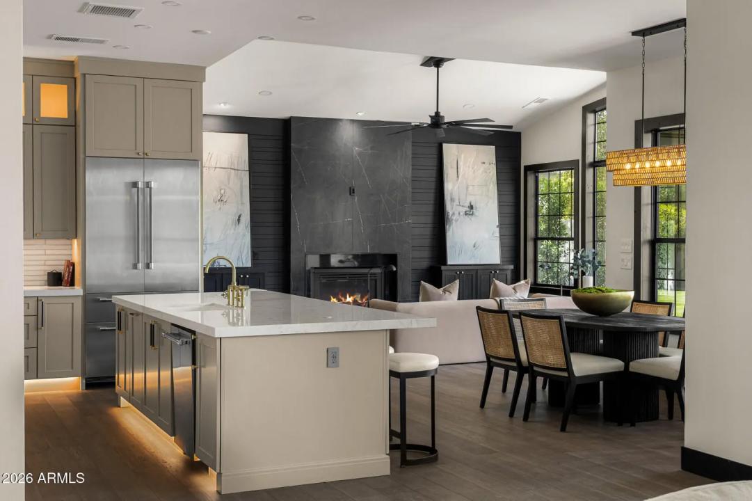 Real Estate Picture 5