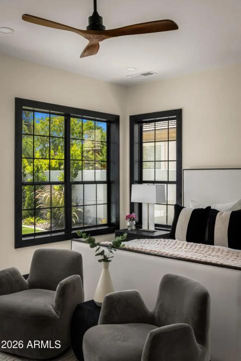 Real Estate Picture 13