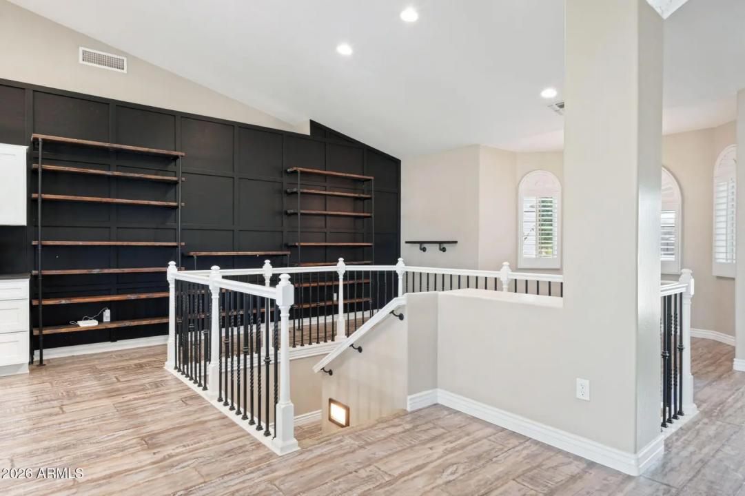 Real Estate Picture 15