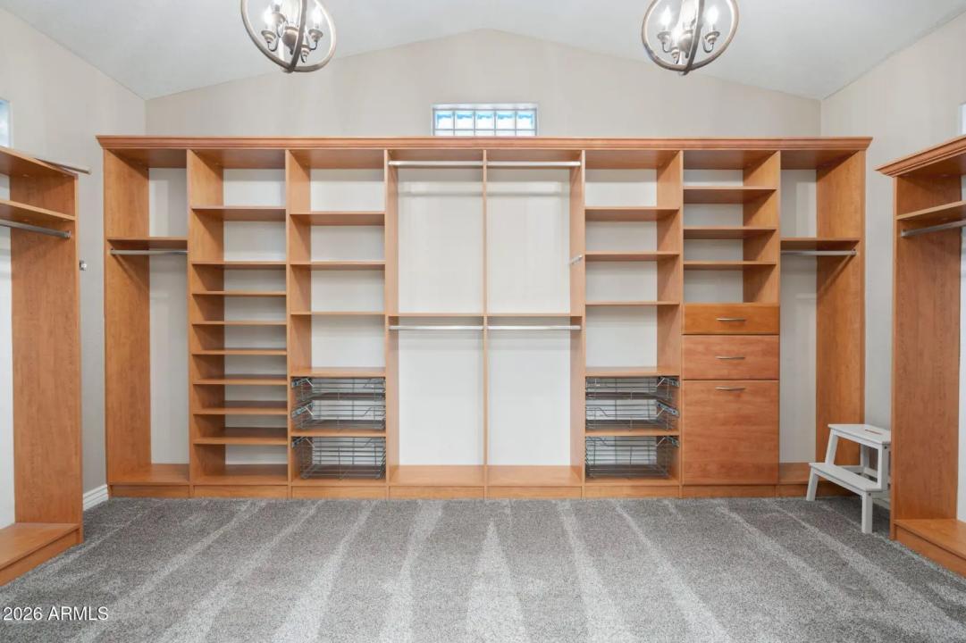 Real Estate Picture 23