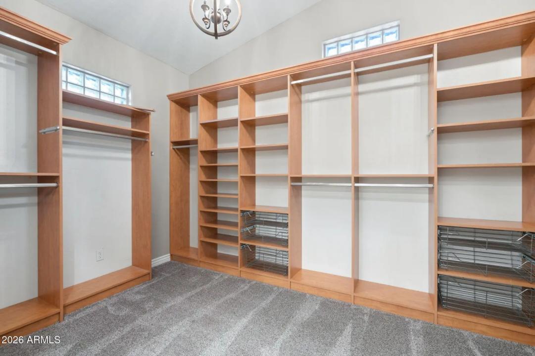 Real Estate Picture 24