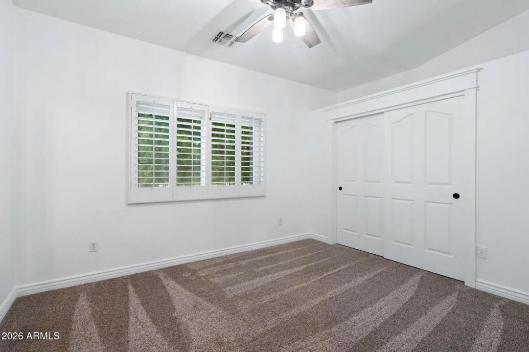 Real Estate Picture 25