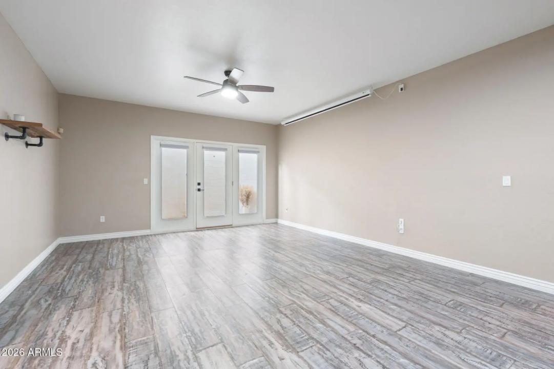 Real Estate Picture 33