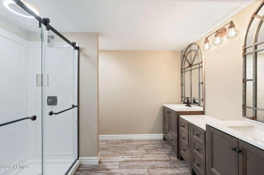 Real Estate Picture 38