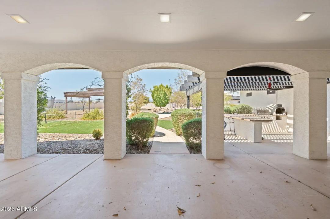 Real Estate Picture 40