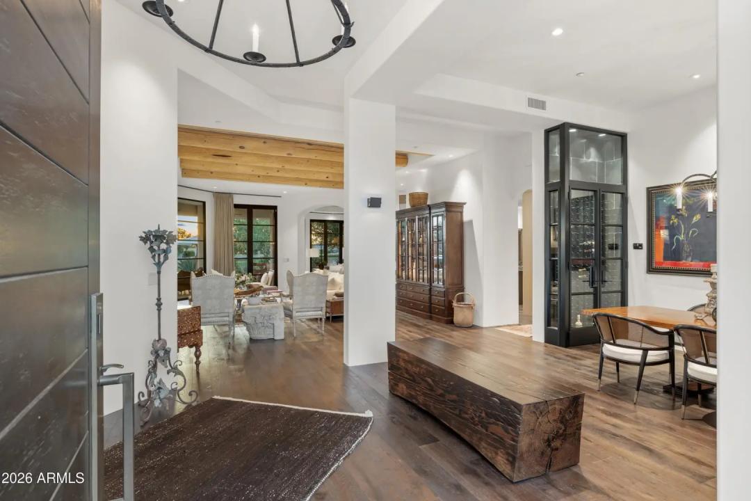 Real Estate Picture 6