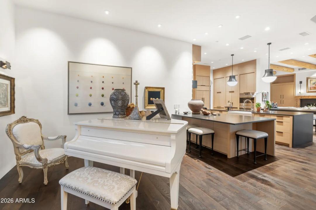 Real Estate Picture 27
