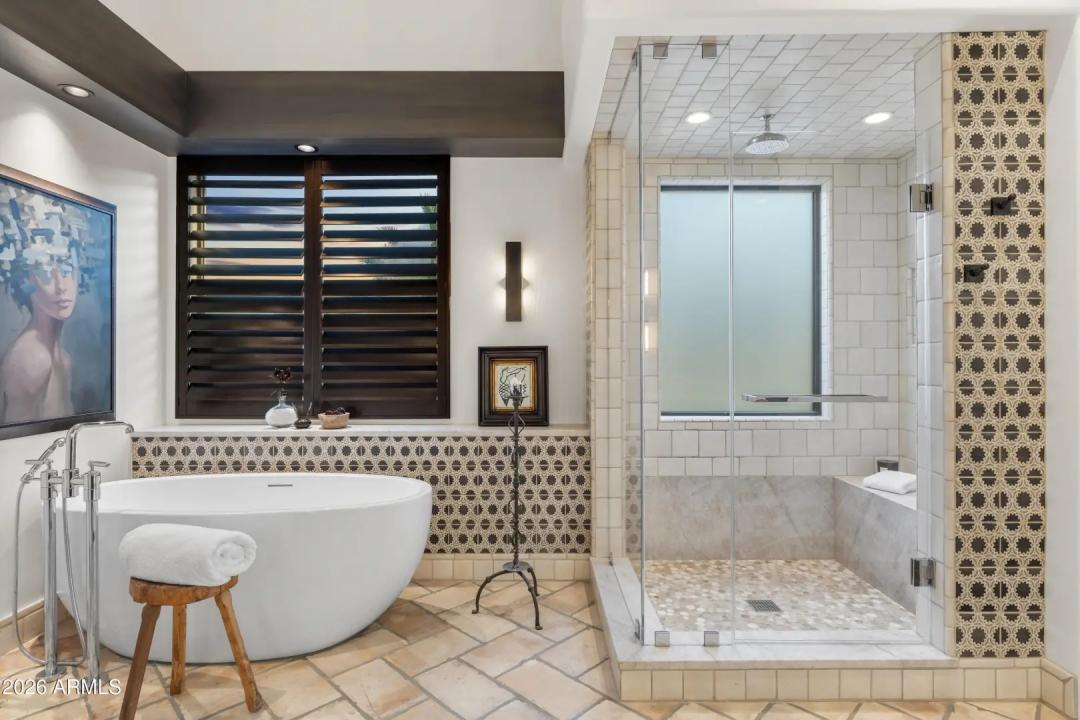 Real Estate Picture 33