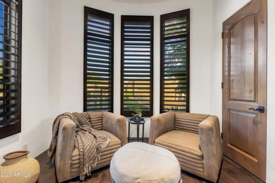 Real Estate Picture 42