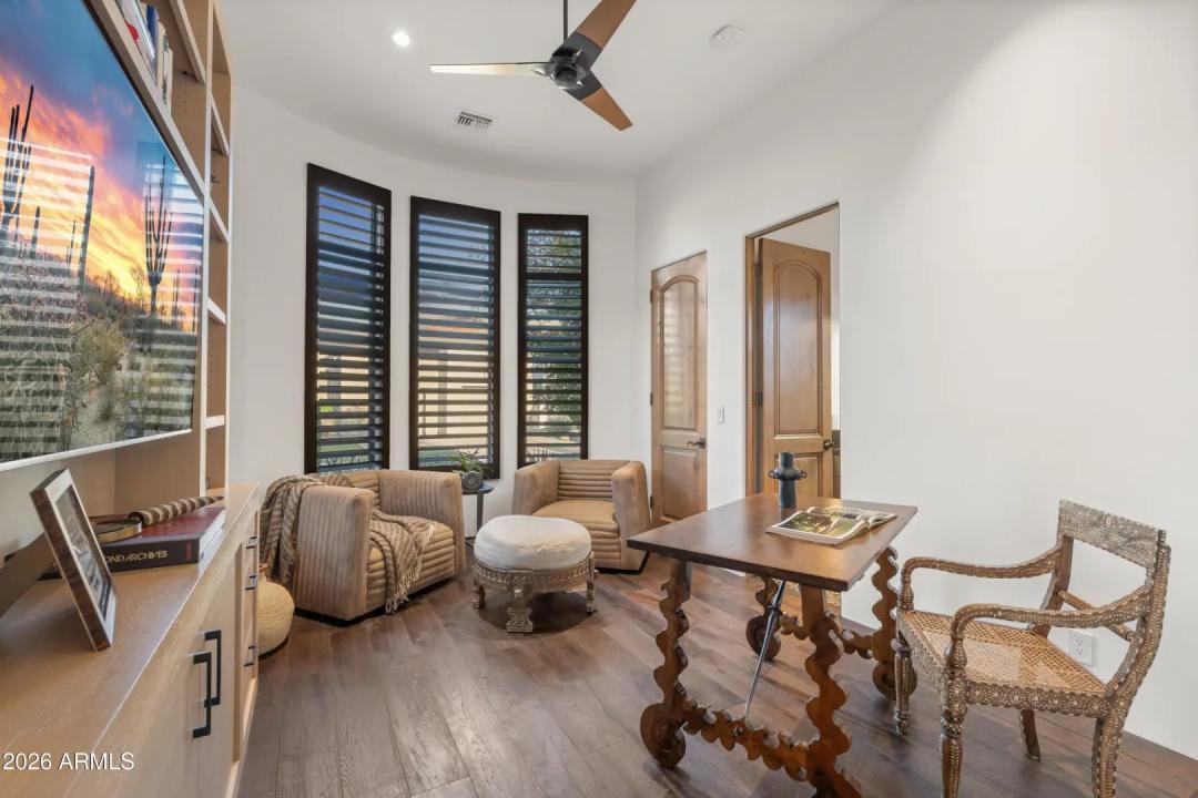 Real Estate Picture 43