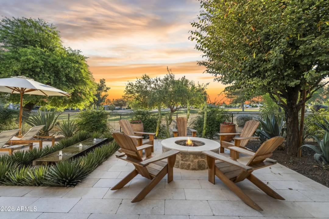Real Estate Picture 50