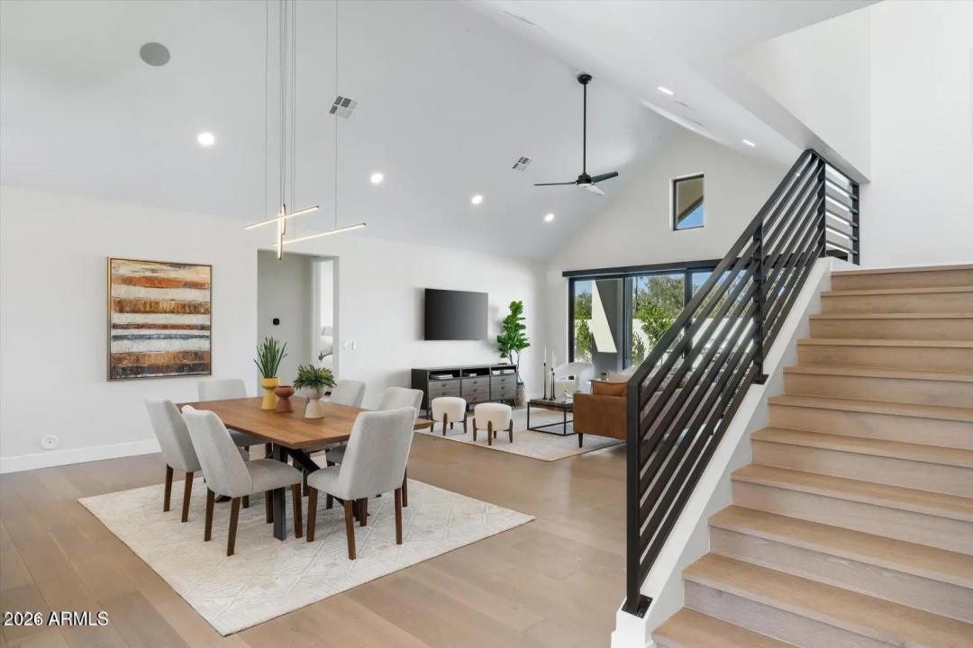 Real Estate Picture 5