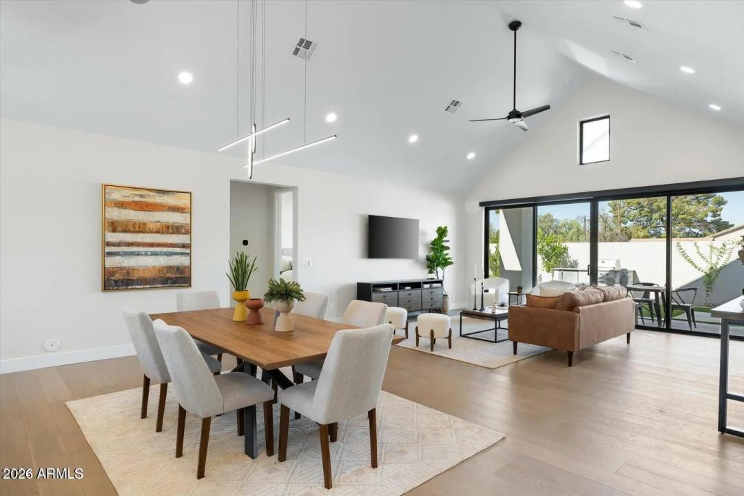 Real Estate Picture 6