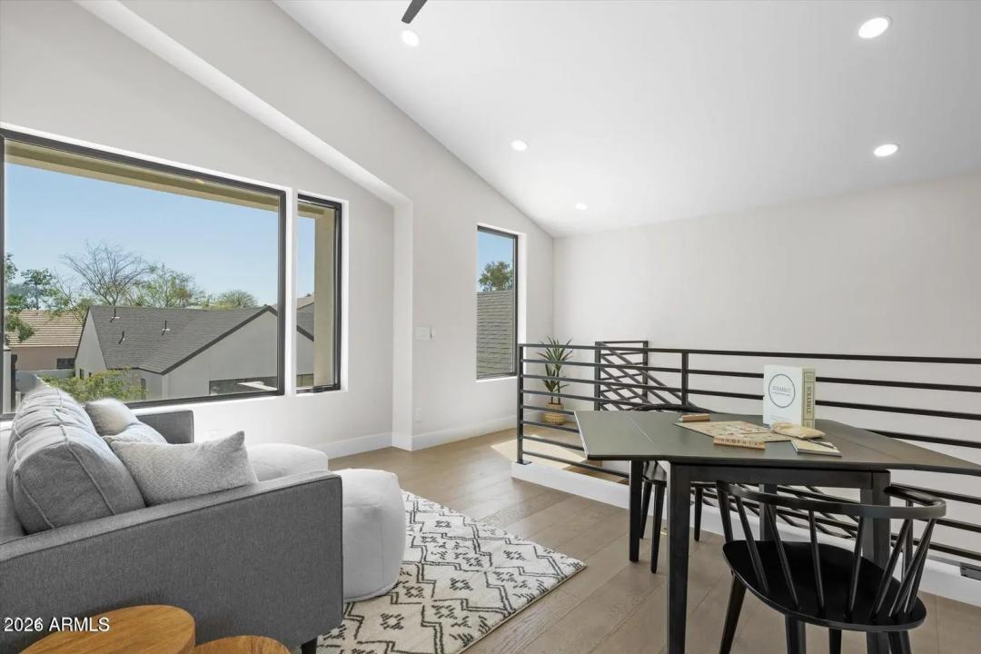 Real Estate Picture 21