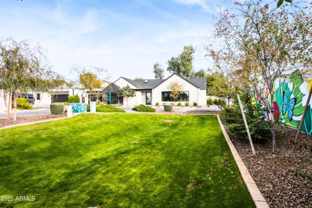 Real Estate Picture 36