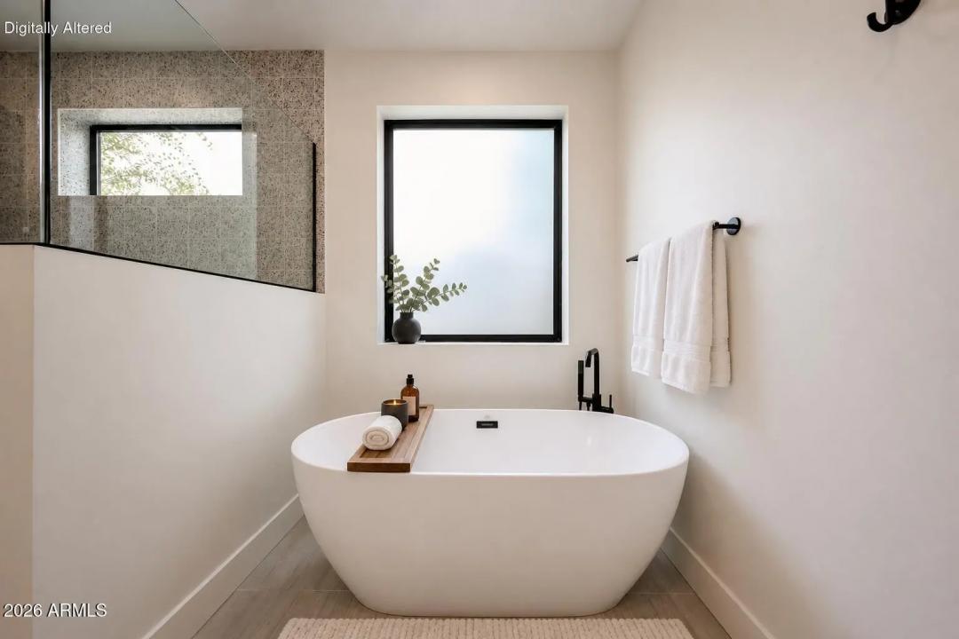 Real Estate Picture 17