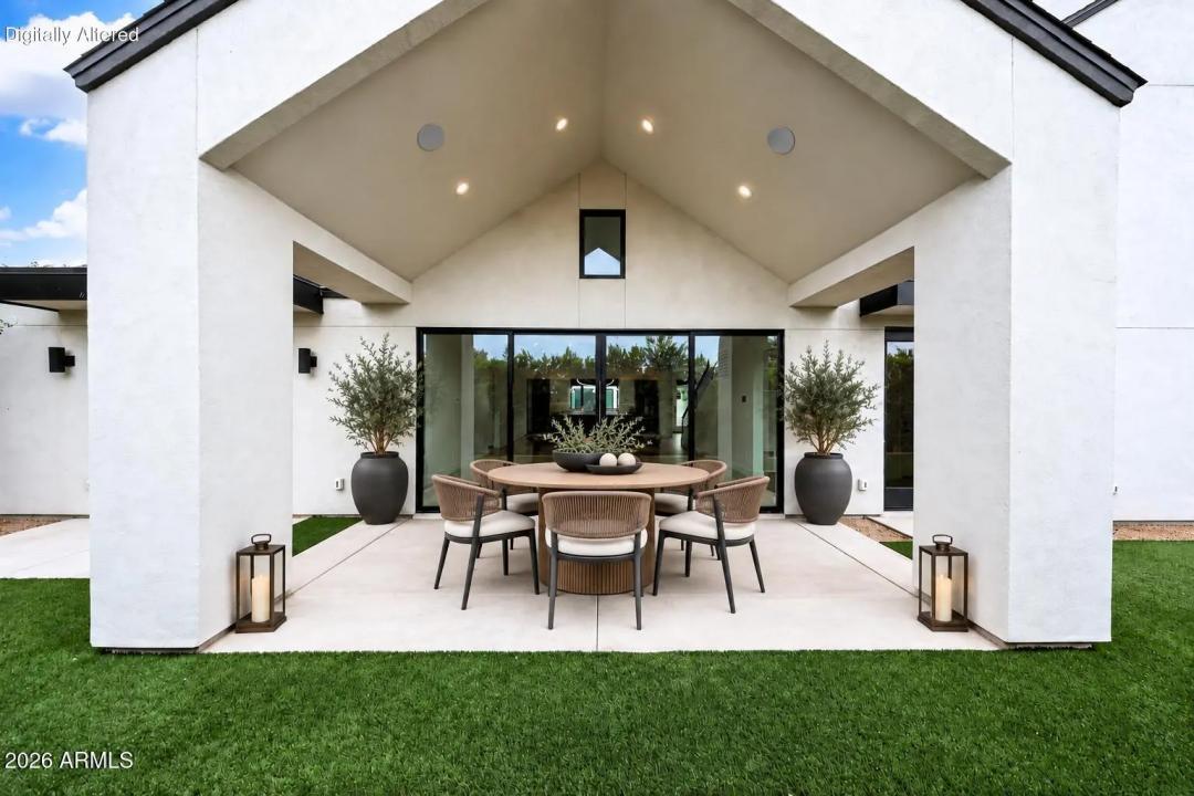 Real Estate Picture 32