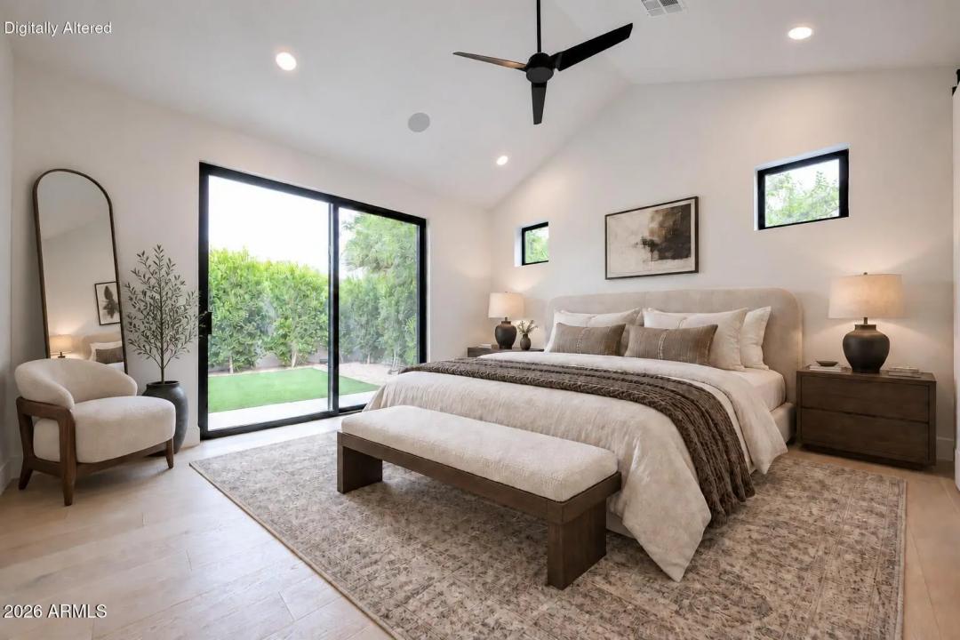 Real Estate Picture 13