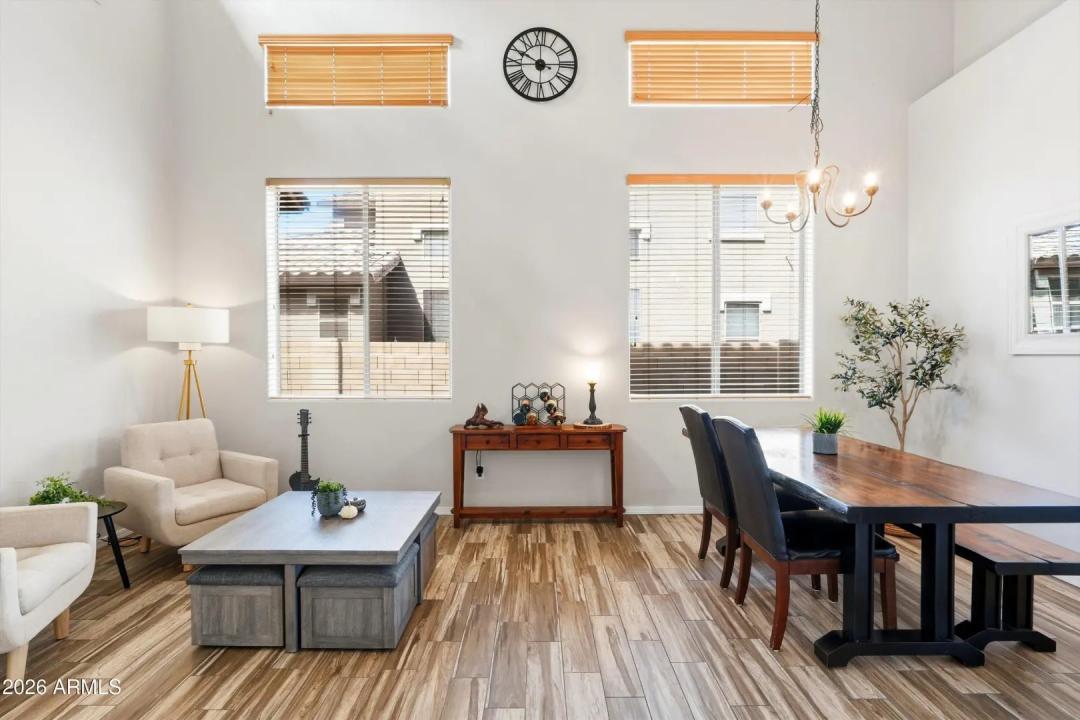 Real Estate Picture 7