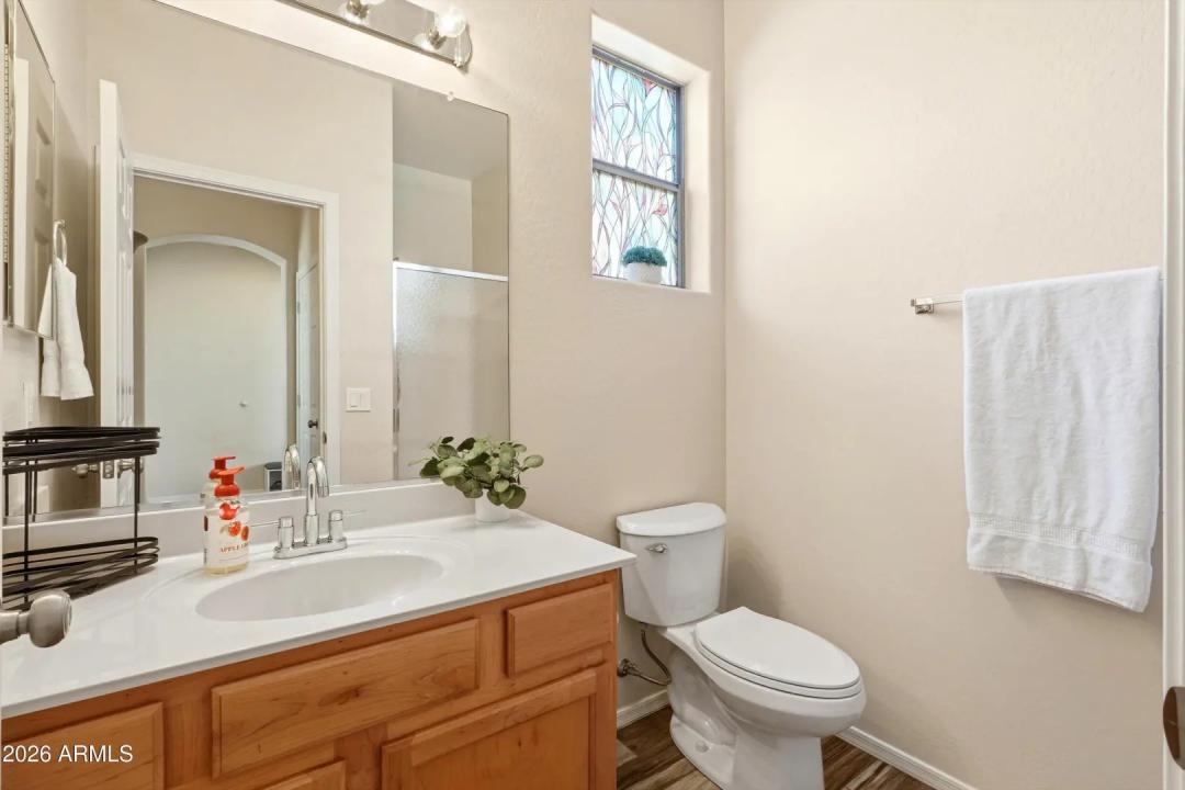 Real Estate Picture 16