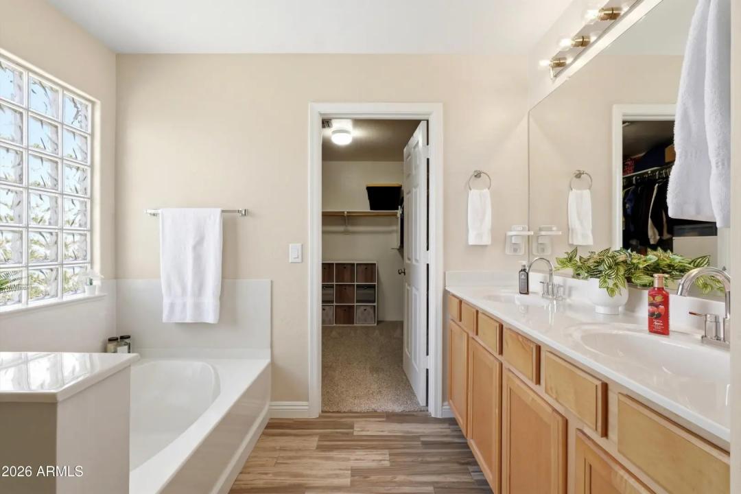 Real Estate Picture 20