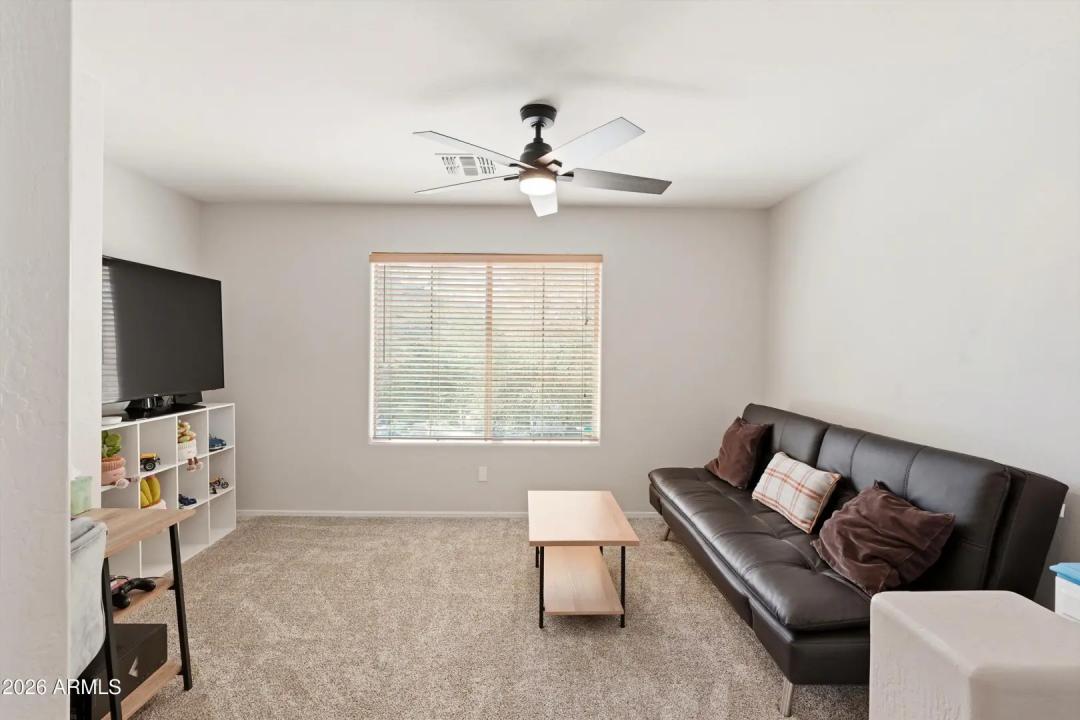 Real Estate Picture 25