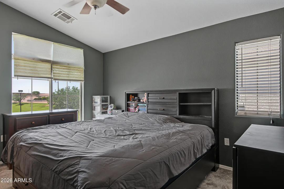 Real Estate Picture 12