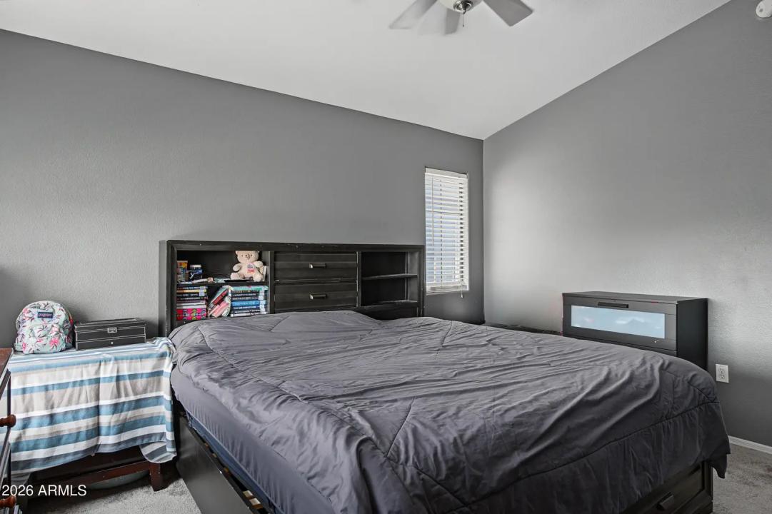 Real Estate Picture 13