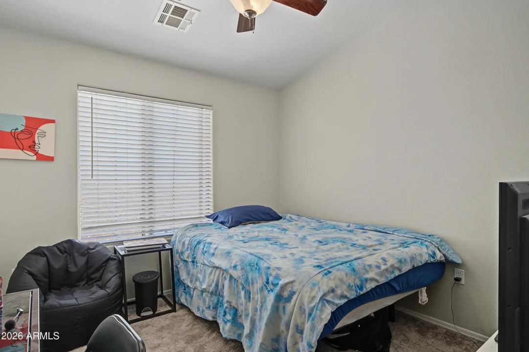 Real Estate Picture 18