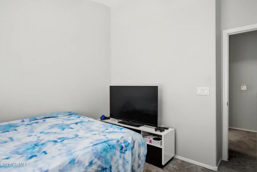 Real Estate Picture 19